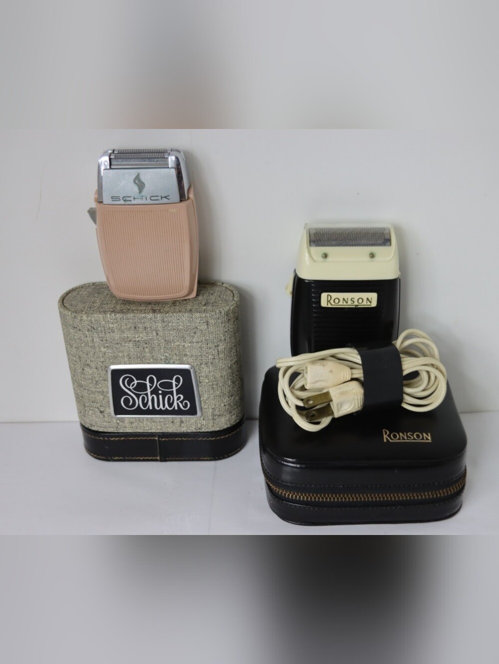 chic Ronson and Schick Vintage Electric Shavers in Black, Cream, Pink